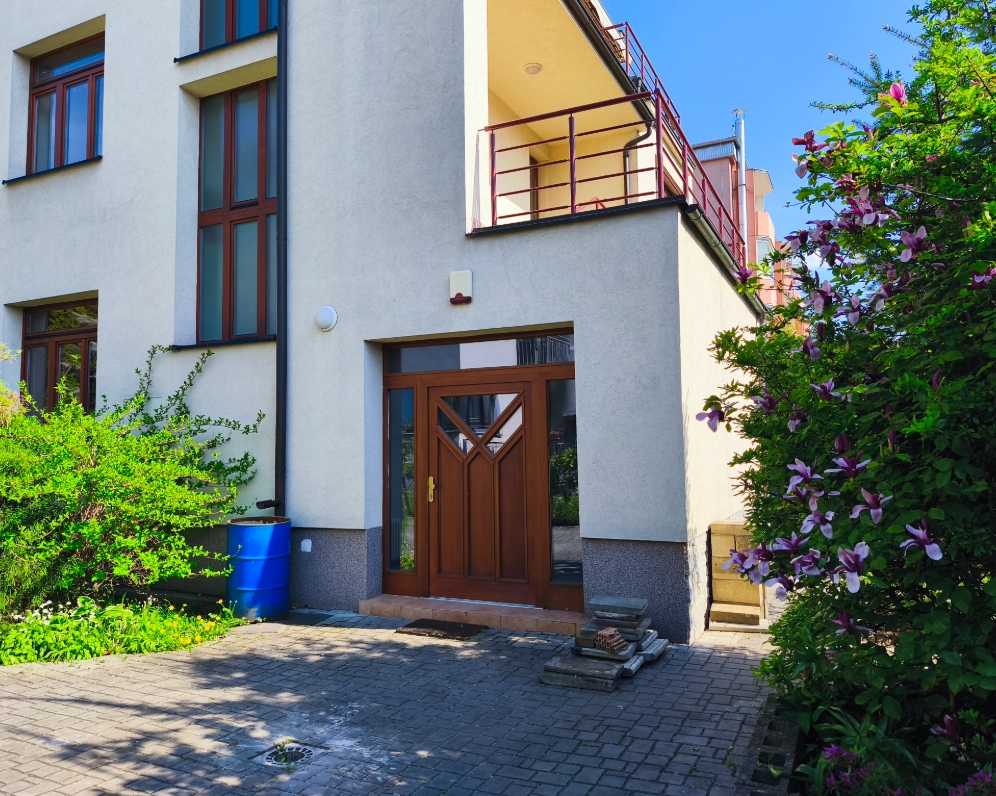 Prodej domu a pronájem bytů v Prostějově